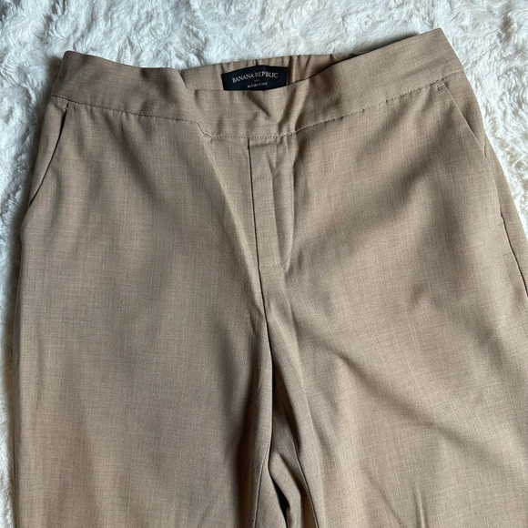 Banana Republic Hayden Pants | Women’s Size 2 | Beige Tapered Work Trousers - Picture 3 of 7